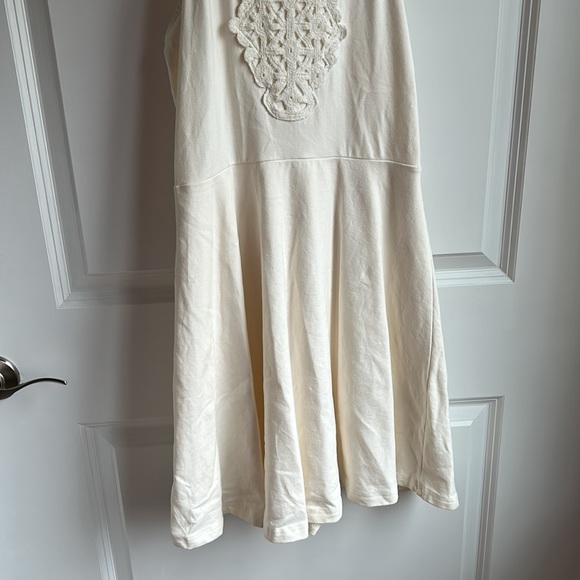 EXPRESS Ivory Skater Dress Size M - Picture 4 of 7